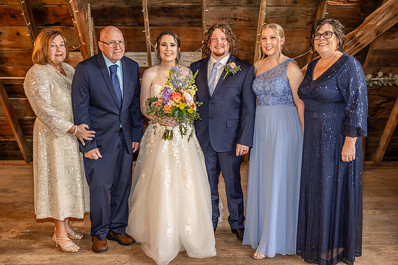 Hannah & Luke Wedding Photo - _VX21169