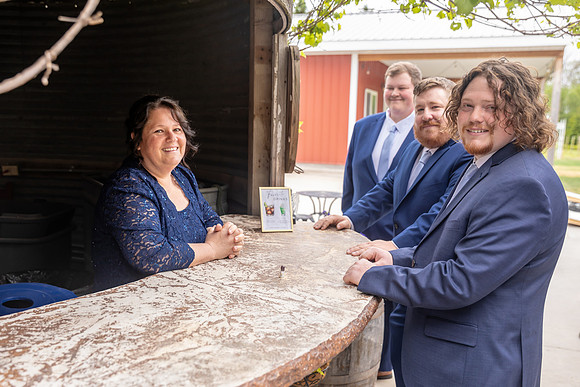 Hannah & Luke Wedding Photo - DVX30016