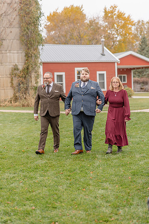 Travis & Heather Wedding Photo_VX10103