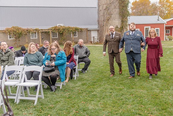 Travis & Heather Wedding Photo_VX10105