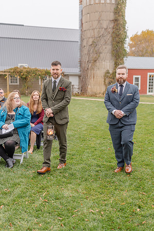 Travis & Heather Wedding Photo_VX10117