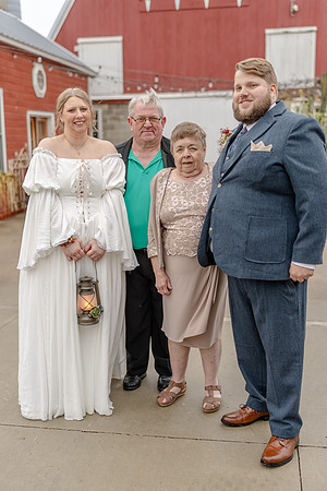 Travis & Heather Wedding Photo_VX10321