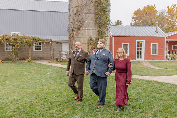 Travis & Heather Wedding Photo_VX20136