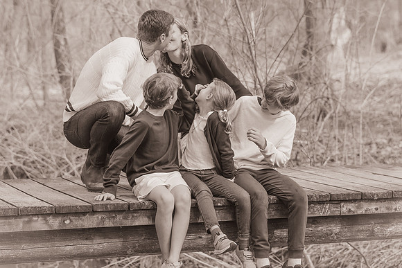 Family Butorac Photo Session _VX11273 - B&W