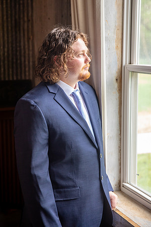 Hannah & Luke Wedding Photo - DVX30005