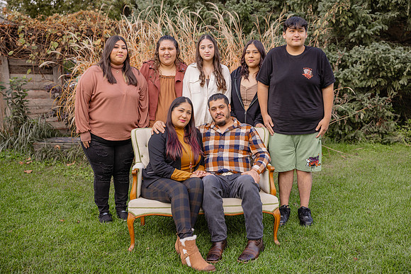 Sanchez-Corona Family Photo - DVX11581
