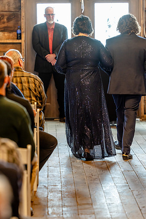 Hannah & Luke Wedding Photo - _VX10116