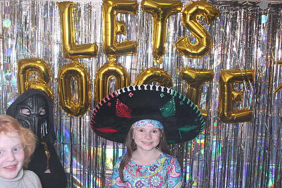 101776