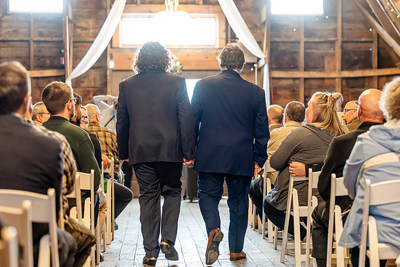 Hannah & Luke Wedding Photo - _VX10123