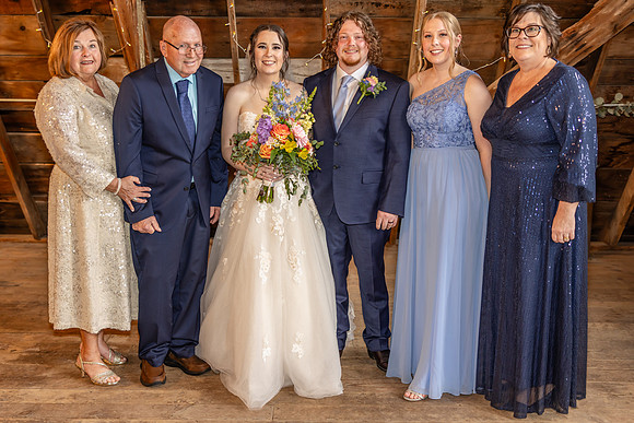 Hannah & Luke Wedding Photo - _VX21167