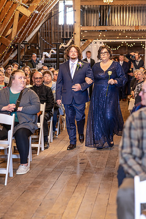 Hannah & Luke Wedding Photo - _VX20799
