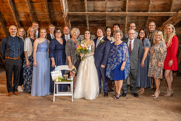 Hannah & Luke Wedding Photo - _VX21180