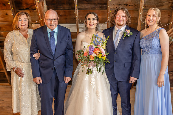 Hannah & Luke Wedding Photo - _VX21166