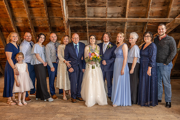 Hannah & Luke Wedding Photo - _VX21173